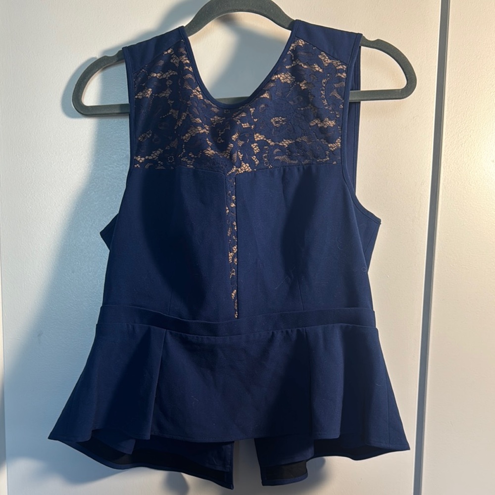 Elegant Navy Sleeveless Top with Lace